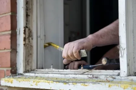 Как правильно демонтировать окна в доме - полезные советы и рекомендации