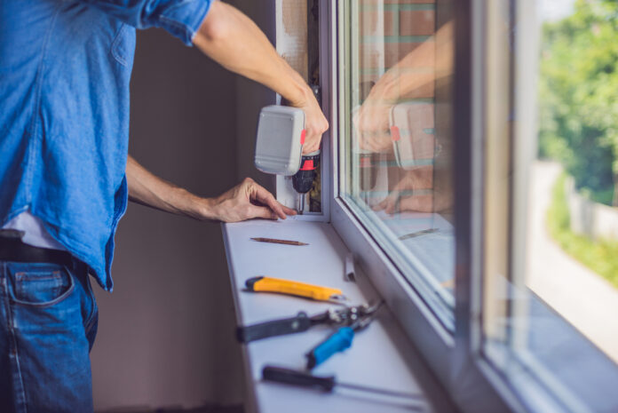 Как правильно демонтировать окна в доме - полезные советы и рекомендации