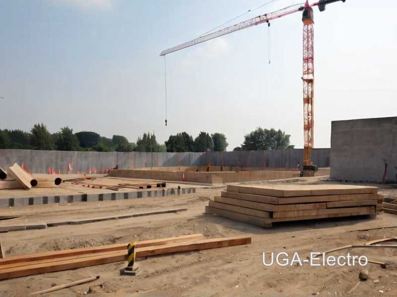 Какие материалы использовать для отделки пола в ретро-стиле